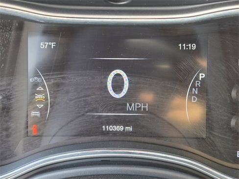 Used 2018 Jeep Grand Cherokee Altitude image 20