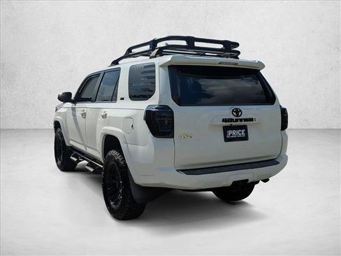 Used 2021 Toyota 4Runner SR5 Premium w/ Moonroof Package AWD/4WD image 8