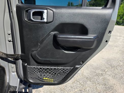 Used 2018 Jeep Wrangler Unlimited Sport S AWD/4WD image 47