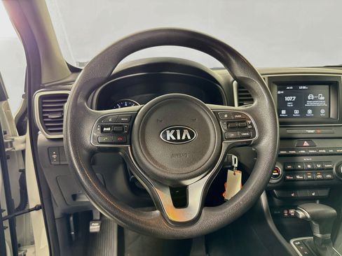Used 2019 Kia Sportage LX w/ LX Popular Package AWD/4WD image 12