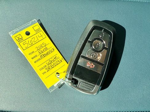 New 2025 Ford Maverick XLT w/ XLT Luxury Package image 34