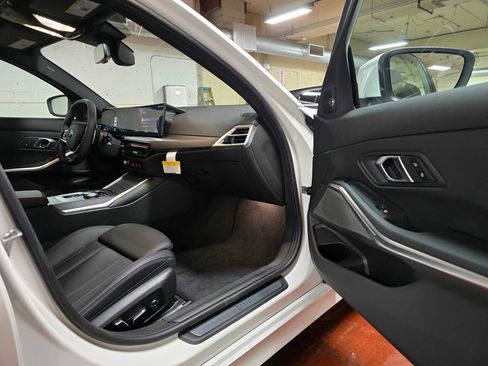 Used 2026 BMW 330i xDrive Sedan w/ Premium Package image 13