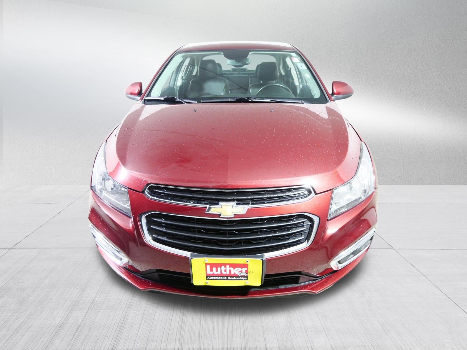 Used 2015 Chevrolet Cruze Diesel FWD image 2