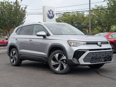 New 2025 Volkswagen Taos SE