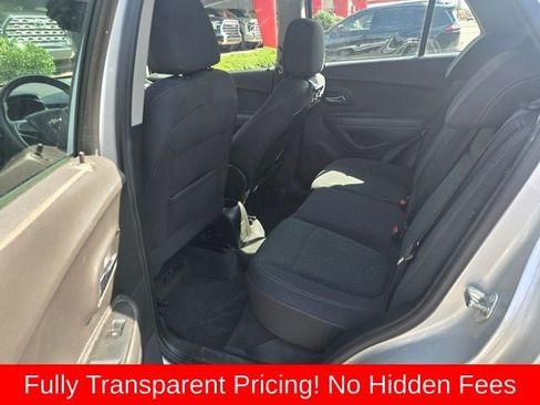 Used 2017 Chevrolet Trax LS AWD/4WD image 11