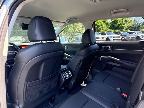 New 2026 Kia Sorento EX AWD/4WD image 17