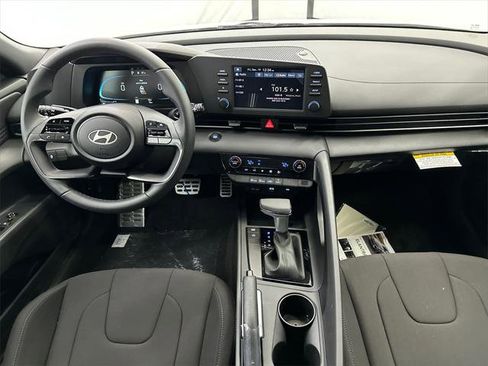 New 2026 Hyundai Elantra Sport image 20