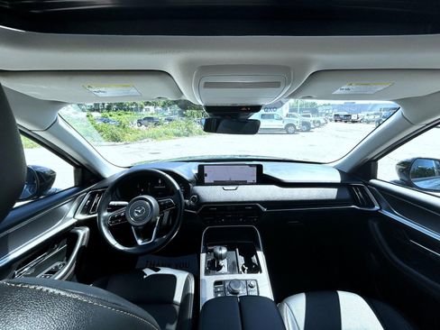 Used 2025 MAZDA CX-70 Plug-In Hybrid w/ Premium Pkg AWD/4WD image 13