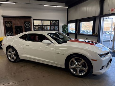 Used 2015 Chevrolet Camaro SS w/ RS Package image 18