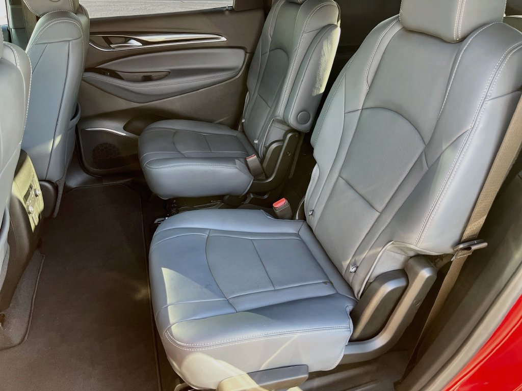 Used 2024 Buick Enclave Essence w/ Experience Buick Package FWD image 24