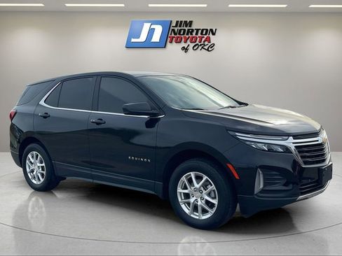 Used 2023 Chevrolet Equinox LT image 3