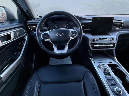 Certified 2023 Ford Explorer XLT w/ Equipment Group 202A image 5