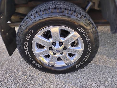 Used 2014 Ford F150 XLT w/ Equipment Group 302A Luxury AWD/4WD image 18