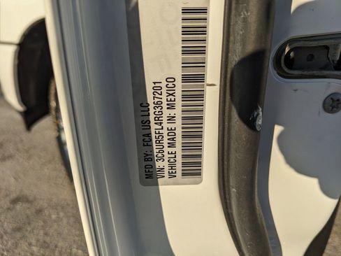 Used 2024 RAM 2500 Laramie image 35