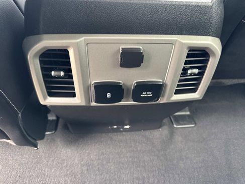Used 2020 Ford F250 Lariat AWD/4WD image 14