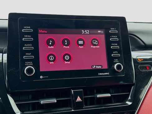 Used 2024 Toyota Camry SE w/ Blackout Package (TMS) image 9