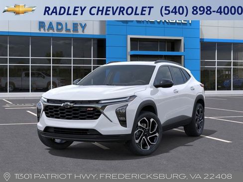 New 2026 Chevrolet Trax RS w/ Sunroof Package image 6