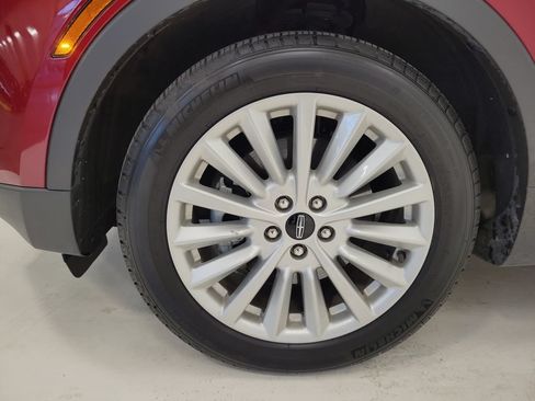 Used 2019 Lincoln MKC Premiere FWD image 9
