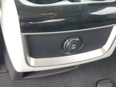 Certified 2024 Kia Carnival EX image 14