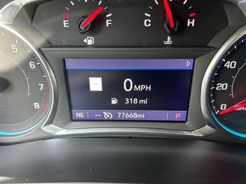 Used 2020 Chevrolet Traverse LT w/ LT Premium Package FWD image 26