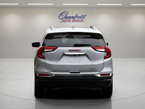 Used 2022 GMC Terrain SLT w/ Infotainment Package II AWD/4WD image 5