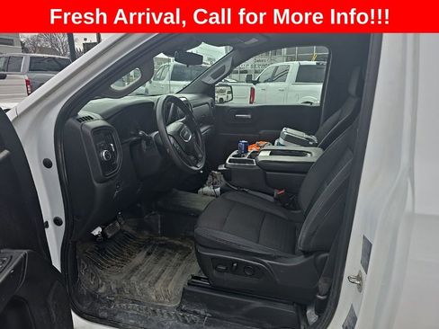 Used 2023 GMC Sierra 1500 Pro w/ Convenience Package image 8