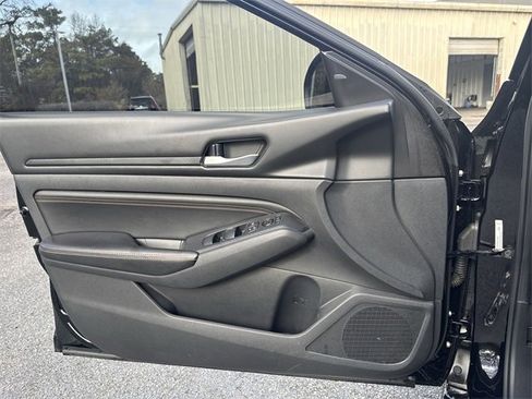 Used 2021 Nissan Altima 2.0 SR image 25