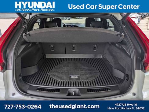 Used 2025 Cadillac XT4 Premium Luxury w/ Technology Package image 12