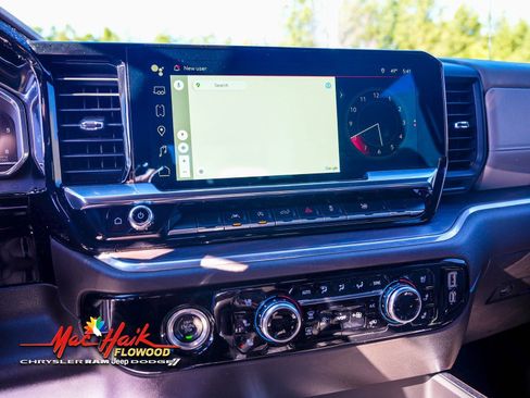 Used 2022 GMC Sierra 1500 SLT w/ SLT Convenience Package image 25