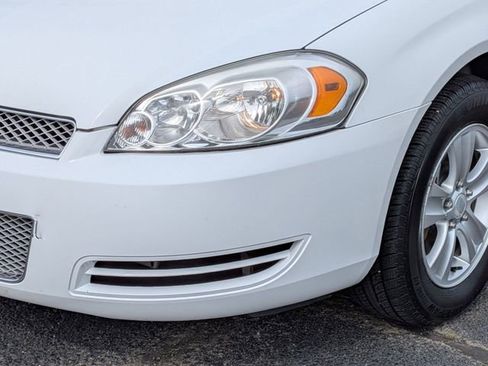 Used 2016 Chevrolet Impala Limited LS FWD image 9