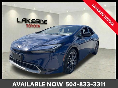 Used 2023 Toyota Prius XLE FWD image 1