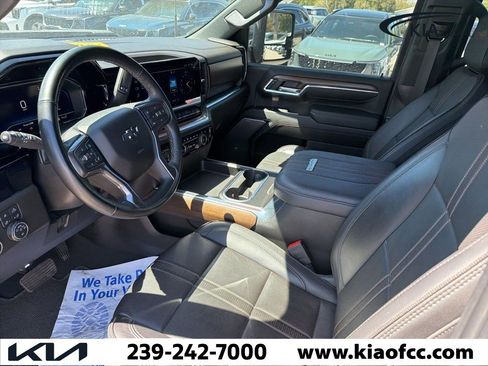 Used 2024 Chevrolet Silverado 3500 High Country w/ Midnight Edition image 3