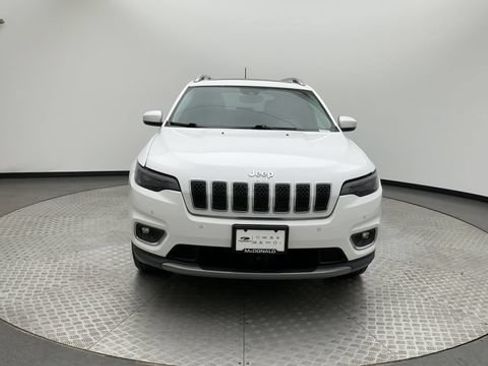 Used 2019 Jeep Cherokee Limited w/ Luxury Group AWD/4WD image 3