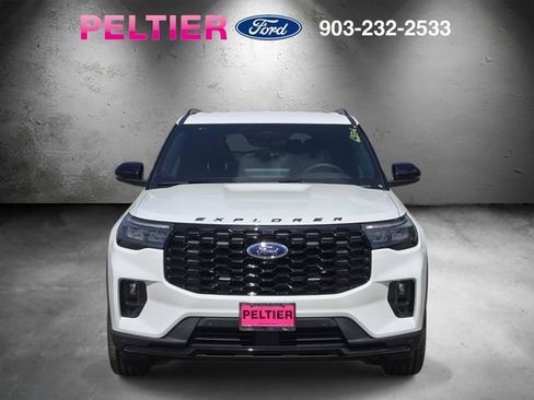 New 2026 Ford Explorer ST-Line image 2