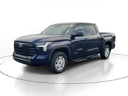 Used 2024 Toyota Tundra SR5 w/ SR5 Convenience Package AWD/4WD image 3