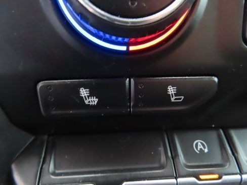 Used 2020 Chevrolet Silverado 1500 LT w/ All-Star Edition image 28