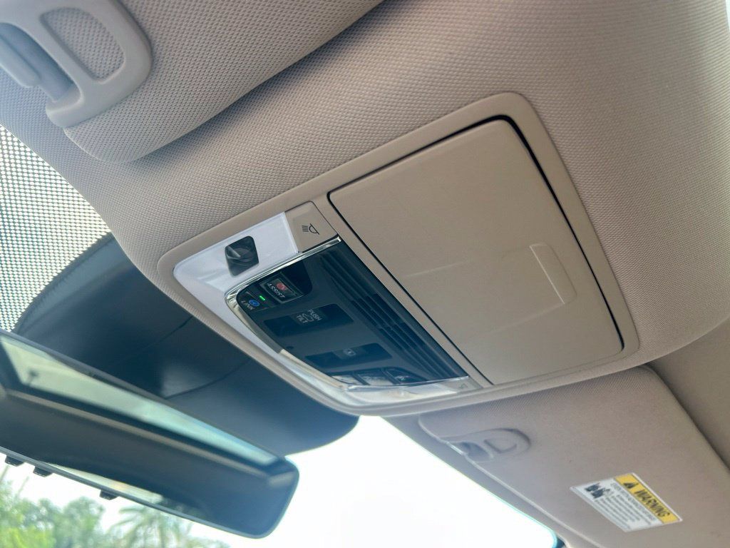 Used 2020 Acura RDX w/ Technology Package FWD image 46