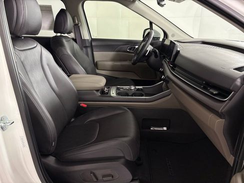 New 2026 Kia Carnival EX image 45