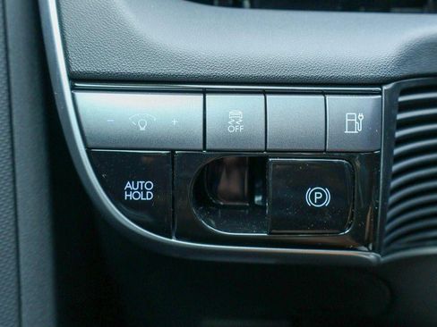 New 2026 Hyundai Ioniq 5 SE image 22