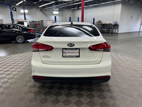 Used 2017 Kia Forte LX FWD image 9