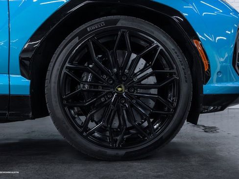 Used 2025 Lamborghini Urus SE image 20