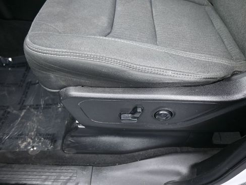 Used 2019 RAM 1500 Big Horn RWD image 15