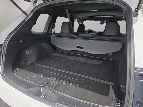 Used 2024 Honda Passport Black Edition image 9