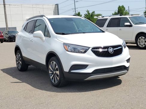 Used 2022 Buick Encore Preferred w/ Safety Package AWD/4WD image 4