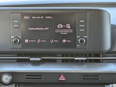 Certified 2024 Kia Carnival LX image 24