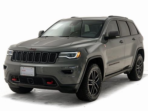 Used 2021 Jeep Grand Cherokee Trailhawk w/ Trailhawk Luxury Group image 32