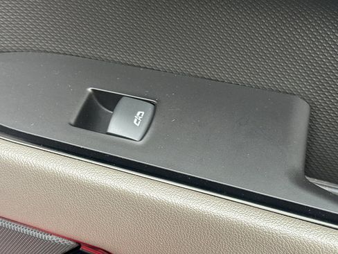 Certified 2023 Chevrolet Silverado 1500 ZR2 w/ Technology Package image 22