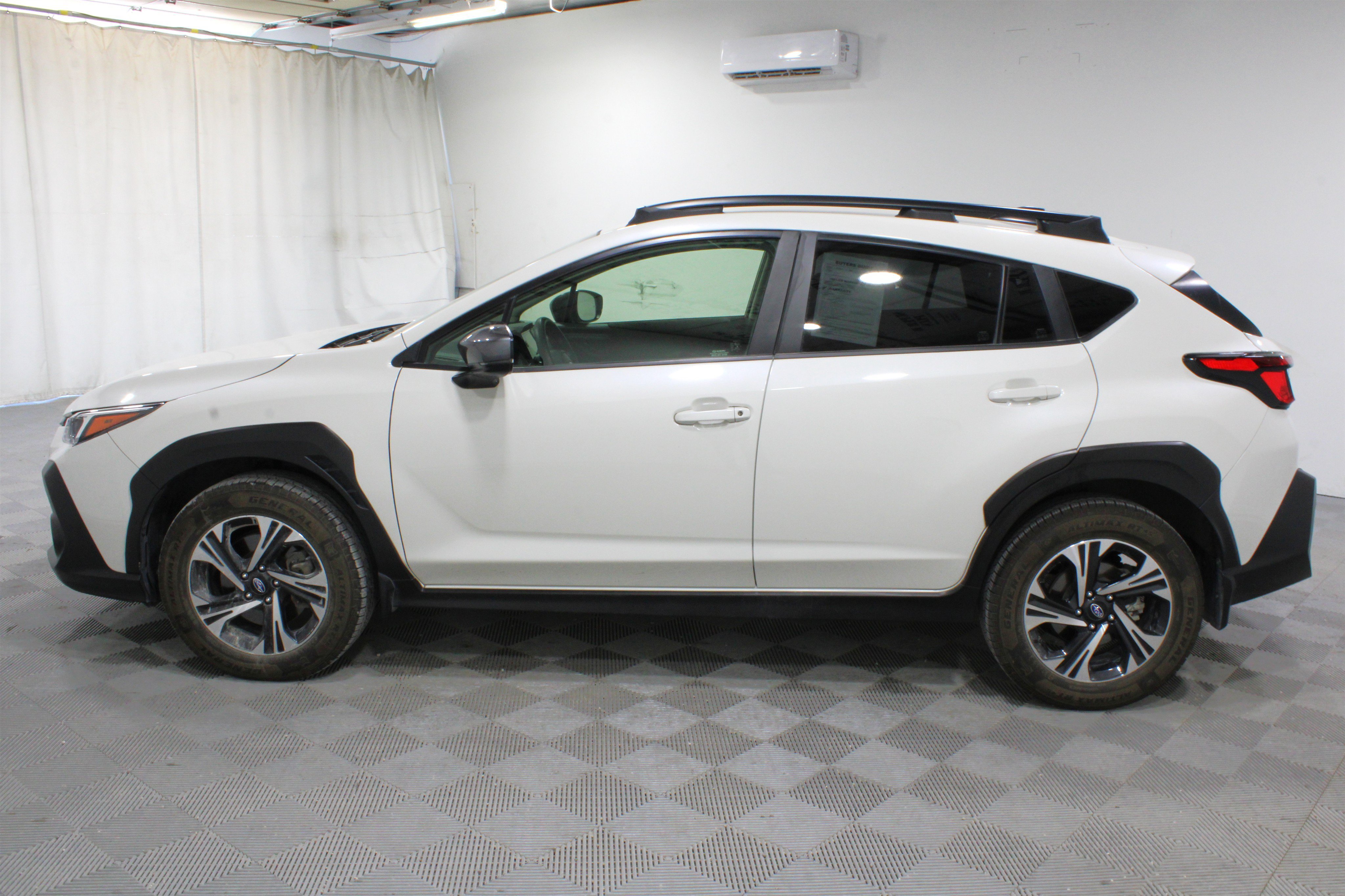 Used 2024 Subaru Crosstrek 2.0i Premium w/ Popular Package #3 AWD/4WD image 29