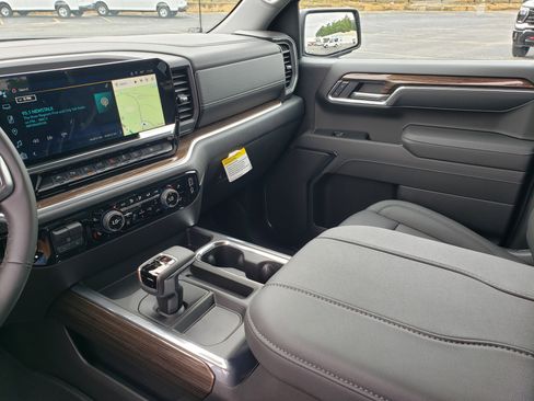 New 2026 Chevrolet Silverado 1500 LT AWD/4WD image 19