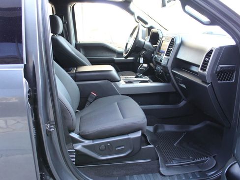 Used 2019 Ford F150 XLT w/ Equipment Group 302A Luxury AWD/4WD image 10